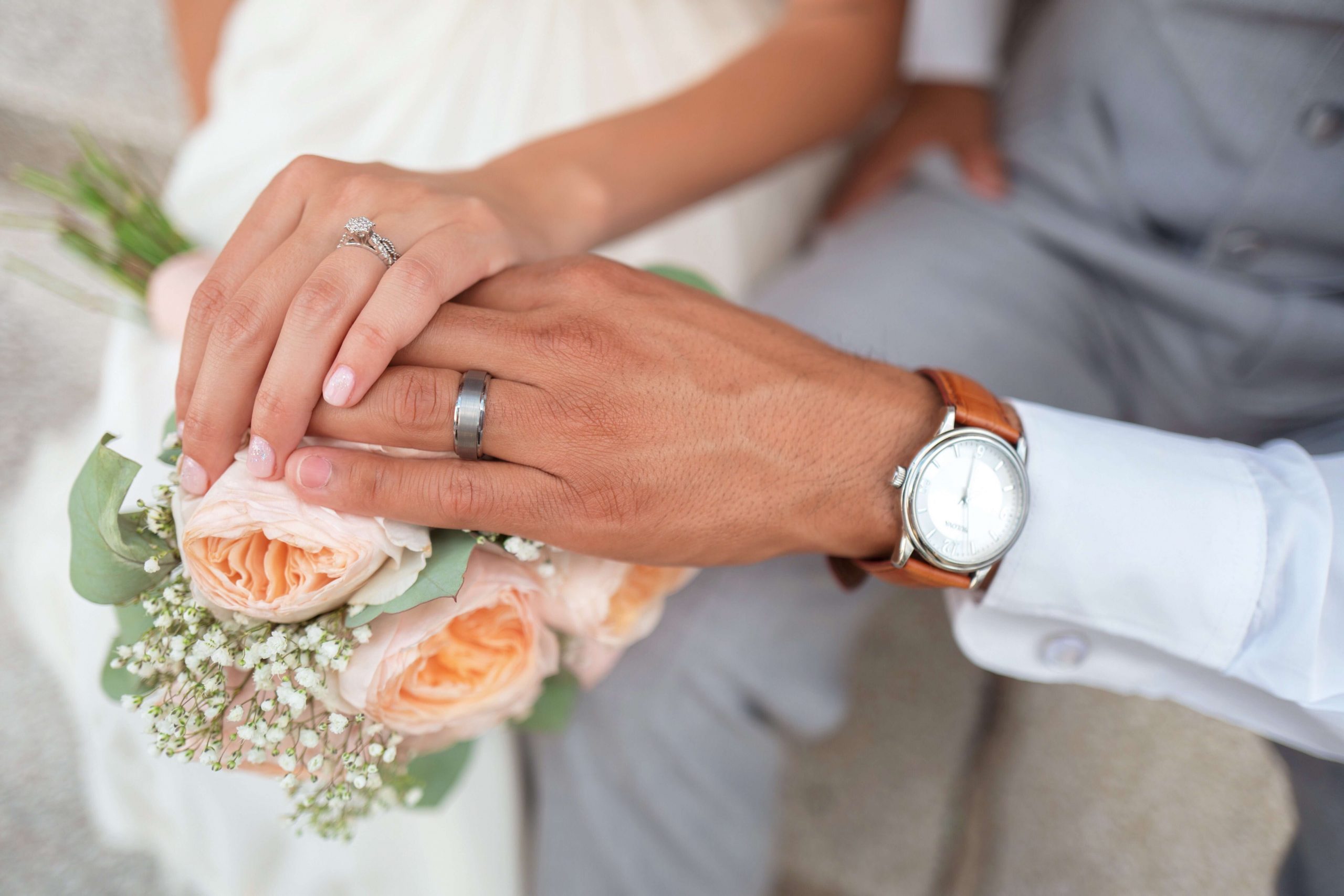 Come scegliere gli anelli di nozze perfetti